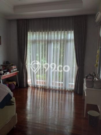Rumah Elit LB 350m2 Siap Pakai Desain Elegan di Bintaro, Tangerang Selatan Rumah Elit LB 350m2 Siap Pakai Desain Elegan di Bintaro, Tangerang Selatan