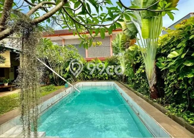 Rumah Elit LB 320m2 Siap Pakai Desain Elegan di Lebak Bulus, Jakarta Selatan Rumah Elit LB 320m2 Siap Pakai Desain Elegan di Lebak Bulus, Jakarta Selatan