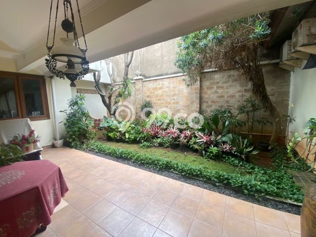 Rumah Luxury Modern Siap Huni di Bintaro Jakarta Selatan Rumah Luxury Modern Siap Huni di Bintaro Jakarta Selatan