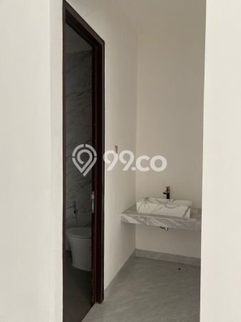 Hunian Elit LB 280m2 Siap Pakai Desain Elegan di Graha Raya Bintaro, Tangerang Selatan Hunian Elit LB 280m2 Siap Pakai Desain Elegan di Graha Raya Bintaro, Tangerang Selatan