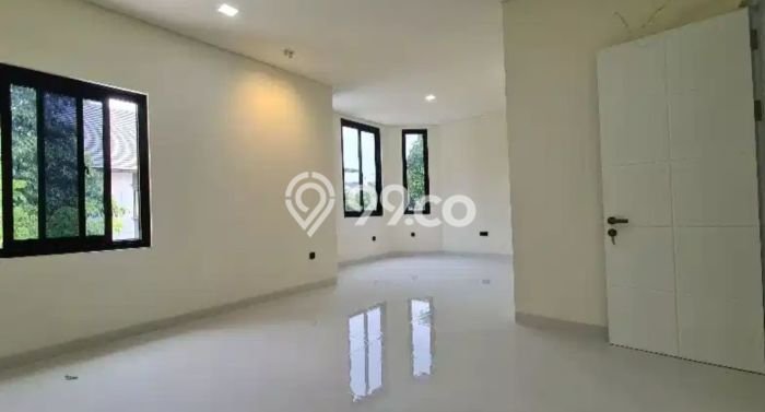 Rumah Luxury Modern Tanpa Renovasi di BSD Tangerang Rumah Luxury Modern Tanpa Renovasi di BSD Tangerang