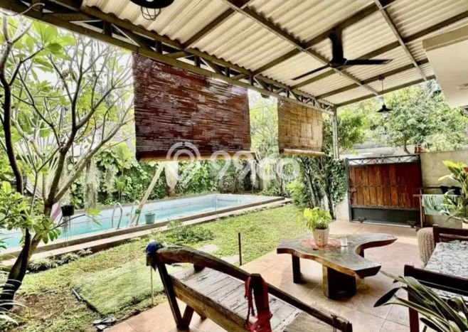 Rumah Elit LB 320m2 Siap Pakai Desain Elegan di Lebak Bulus, Jakarta Selatan Rumah Elit LB 320m2 Siap Pakai Desain Elegan di Lebak Bulus, Jakarta Selatan
