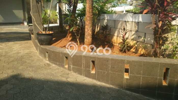 For Sale! Luxury House LT 788m2 Desain Modern di Kemang For Sale! Luxury House LT 788m2 Desain Modern di Kemang