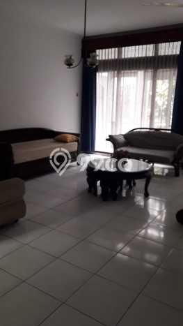 Ready to Use! Luxury House LT 587m2 Desain Modern di Kemang Ready to Use! Luxury House LT 587m2 Desain Modern di Kemang