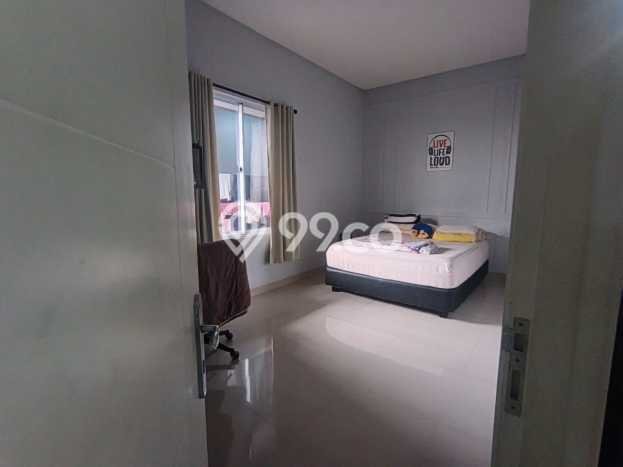 Rumah Elit LB 240m2 Siap Huni Desain Elegan di Galaxy, Bekasi Rumah Elit LB 240m2 Siap Huni Desain Elegan di Galaxy, Bekasi