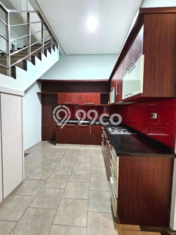 Hunian Eksklusif Dijual LT 170m2 di Kelapa Gading, Jakarta Utara Hunian Eksklusif Dijual LT 170m2 di Kelapa Gading, Jakarta Utara