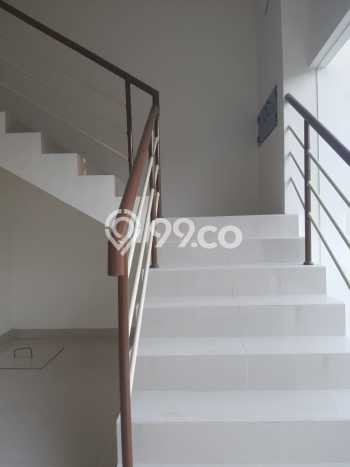 Ruko Dijual di Prime Area Jakarta Timur Luas 213m2 Ruko Dijual di Prime Area Jakarta Timur Luas 213m2