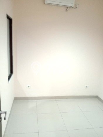 Ruko Bagus Dijual LB 270m2 Lokasi Strategis Jakarta Timur Area Cocok untuk Bisnis Ruko Bagus Dijual LB 270m2 Lokasi Strategis Jakarta Timur Area Cocok untuk Bisnis