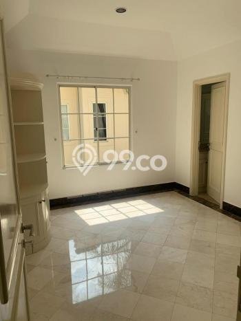 Sewa Rumah Harga Terjangkau di Lippo Karawaci Tangerang Punya 5 Kamar Tidur Sewa Rumah Harga Terjangkau di Lippo Karawaci Tangerang Punya 5 Kamar Tidur