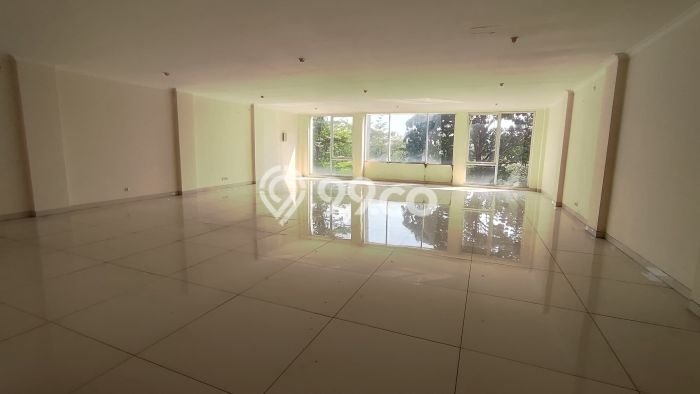 Unit Kantor Tersedia di Harapan Indah Spesifikasi LB 982m2 Unit Kantor Tersedia di Harapan Indah Spesifikasi LB 982m2