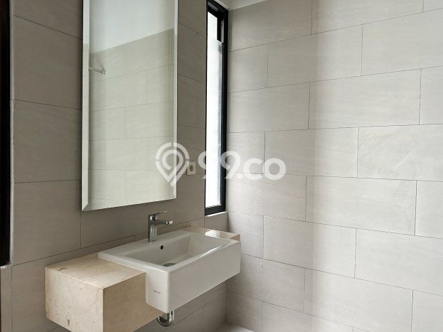 Rumah Luxury Modern Tanpa Renovasi di Lebak Bulus Jakarta Selatan Rumah Luxury Modern Tanpa Renovasi di Lebak Bulus Jakarta Selatan