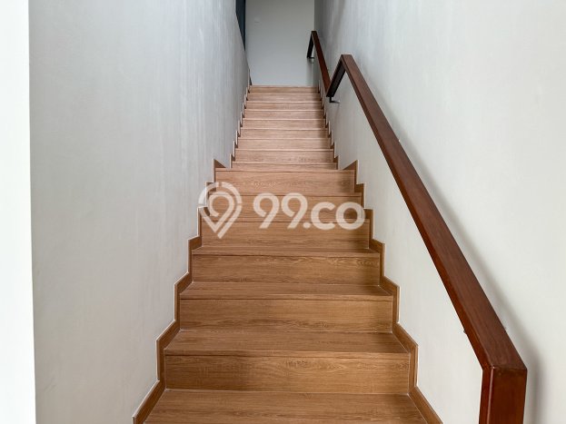 Rumah Luxury Modern Tanpa Renovasi di Lebak Bulus Jakarta Selatan Rumah Luxury Modern Tanpa Renovasi di Lebak Bulus Jakarta Selatan