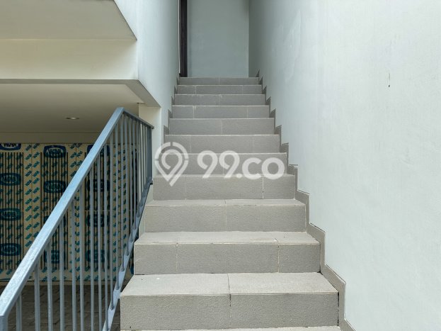 Rumah Luxury Modern Tanpa Renovasi di Lebak Bulus Jakarta Selatan Rumah Luxury Modern Tanpa Renovasi di Lebak Bulus Jakarta Selatan