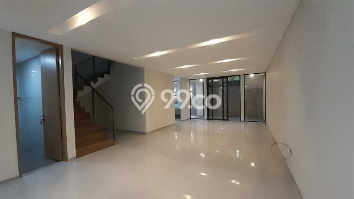 Rumah Elit Modern Tanpa Renovasi di Setra Duta Bandung Rumah Elit Modern Tanpa Renovasi di Setra Duta Bandung