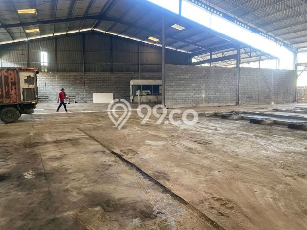 Disewakan Pabrik di Pusat Kota Bandung Ramai Strategis Disewakan Pabrik di Pusat Kota Bandung Ramai Strategis