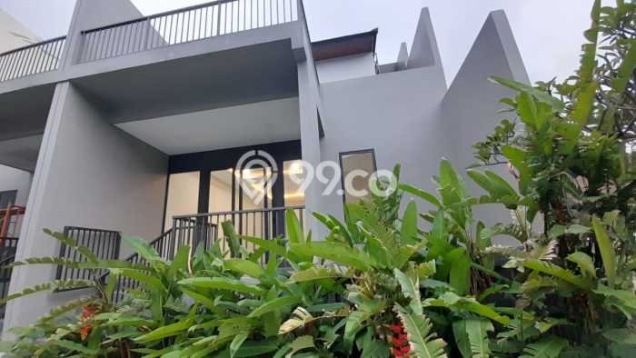 Rumah Elit Modern Tanpa Renovasi di Setra Duta Bandung Rumah Elit Modern Tanpa Renovasi di Setra Duta Bandung