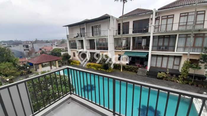 Rumah Elit Modern Tanpa Renovasi di Setra Duta Bandung Rumah Elit Modern Tanpa Renovasi di Setra Duta Bandung