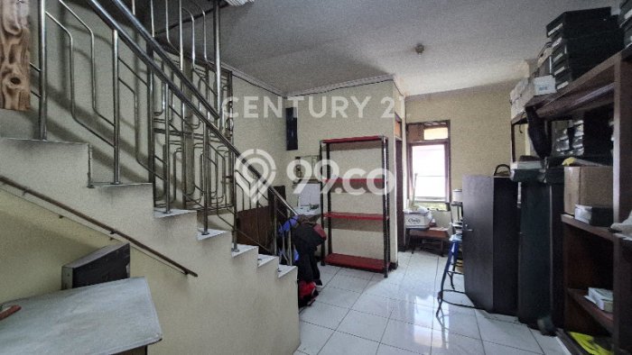 Paling Diincar! Ruko Dijual di Sudirman Harga Kompetitif Paling Diincar! Ruko Dijual di Sudirman Harga Kompetitif