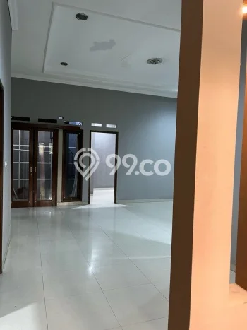 Rumah Disewakan Bandung LT 160m2 LB 150m2 Kawasan Taman Kopo Indah Rumah Disewakan Bandung LT 160m2 LB 150m2 Kawasan Taman Kopo Indah