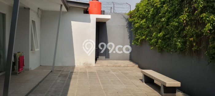 Disewakan! Rumah 6 Kamar Tidur &
4 Kamar Mandi di Setra Murni, Bandung Disewakan! Rumah 6 Kamar Tidur &
4 Kamar Mandi di Setra Murni, Bandung