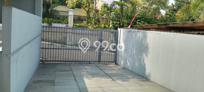 Disewakan! Rumah 6 Kamar Tidur &
4 Kamar Mandi di Setra Murni, Bandung Disewakan! Rumah 6 Kamar Tidur &
4 Kamar Mandi di Setra Murni, Bandung