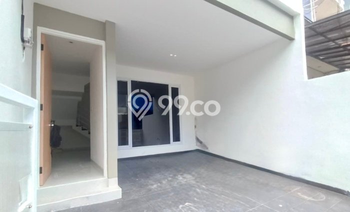 Rumah Strategis Modern Lb 125m2 di Kelapa Gading, Jakarta Utara Rumah Strategis Modern Lb 125m2 di Kelapa Gading, Jakarta Utara