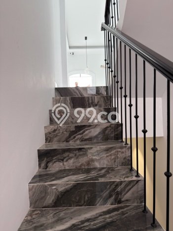 Hunian Elit LB 300m2 Siap Pakai Desain Elegan di Kemang, Jakarta Selatan Hunian Elit LB 300m2 Siap Pakai Desain Elegan di Kemang, Jakarta Selatan