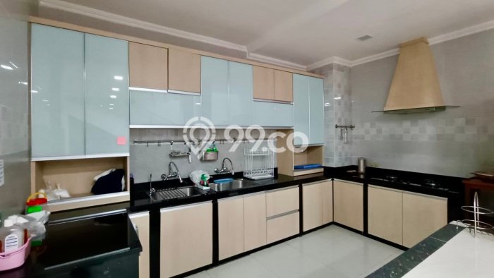 Dijual Hunian Mewah dengan Fasilitas Sekitar Komplit di Kelapa Gading, Jakarta Utara Dijual Hunian Mewah dengan Fasilitas Sekitar Komplit di Kelapa Gading, Jakarta Utara
