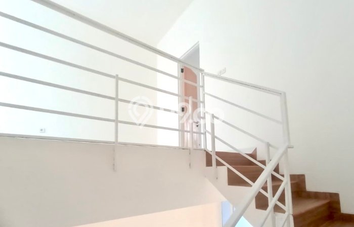 Rumah Strategis Modern Lb 125m2 di Kelapa Gading, Jakarta Utara Rumah Strategis Modern Lb 125m2 di Kelapa Gading, Jakarta Utara
