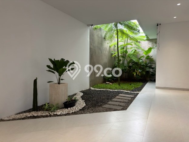 Hunian Elit LB 300m2 Siap Pakai Desain Elegan di Kemang, Jakarta Selatan Hunian Elit LB 300m2 Siap Pakai Desain Elegan di Kemang, Jakarta Selatan