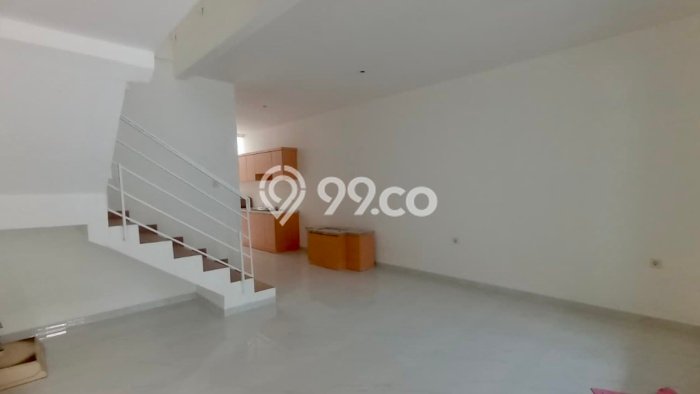 Rumah Strategis Modern Lb 125m2 di Kelapa Gading, Jakarta Utara Rumah Strategis Modern Lb 125m2 di Kelapa Gading, Jakarta Utara