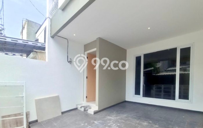 Rumah Strategis Modern Lb 125m2 di Kelapa Gading, Jakarta Utara Rumah Strategis Modern Lb 125m2 di Kelapa Gading, Jakarta Utara