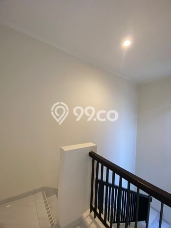 Rumah Minimalis 4 KT di Suvarna Sutera Tangerang Rumah Minimalis 4 KT di Suvarna Sutera Tangerang