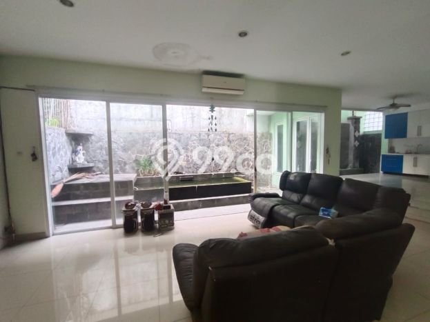 Siap Huni Rumah Mewah 4 Kamar di Karawaci Dekat ke Mana Saja Siap Huni Rumah Mewah 4 Kamar di Karawaci Dekat ke Mana Saja
