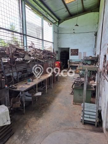 LOKASI STRATEGIS! Gudang Kawasan Kedaung, Luas 660m², Area Komersial LOKASI STRATEGIS! Gudang Kawasan Kedaung, Luas 660m², Area Komersial
