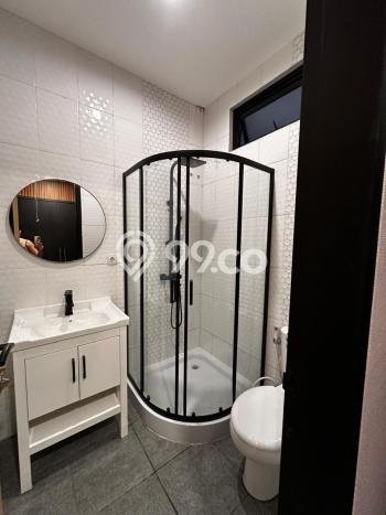 Ready to Use! Luxury House LT 215m2 Desain Modern di Lippo Karawaci Ready to Use! Luxury House LT 215m2 Desain Modern di Lippo Karawaci
