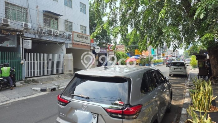 AREA KOMERSIAL! Ruko di Grogol, Luas 252m2m², Lokasi Premium AREA KOMERSIAL! Ruko di Grogol, Luas 252m2m², Lokasi Premium
