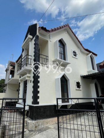 Unit Kost Dijual di Dieng Tidar dengan 10 Kamar Kawasan Strategis Unit Kost Dijual di Dieng Tidar dengan 10 Kamar Kawasan Strategis
