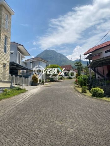 Tersedia Vila di , Ukuran 189m2m², Area Nyaman Tersedia Vila di , Ukuran 189m2m², Area Nyaman