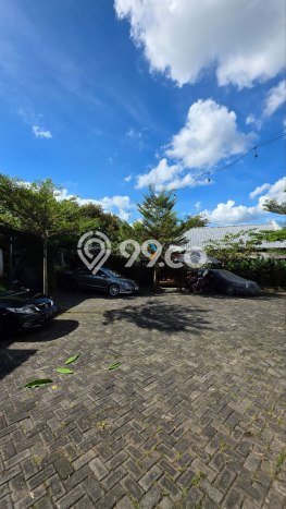 Unit Komersial Dijual di Malang LT 1000m2 & LB 400m2 Unit Komersial Dijual di Malang LT 1000m2 & LB 400m2
