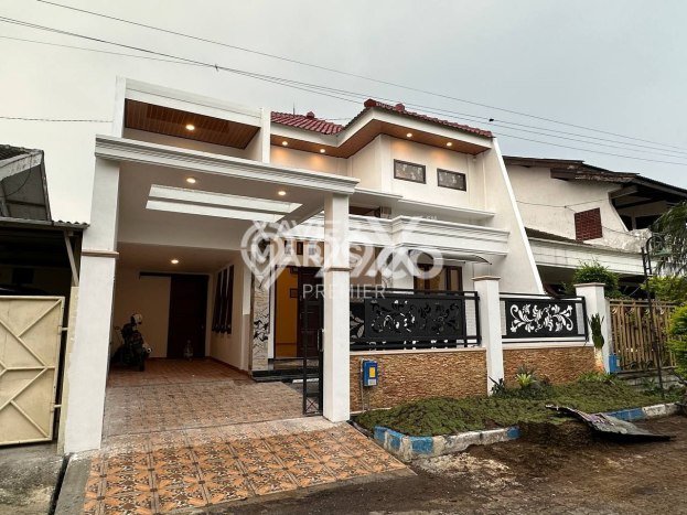Dijual Hunian Rumah Terawat 4 KT di Araya, Malang Dijual Hunian Rumah Terawat 4 KT di Araya, Malang