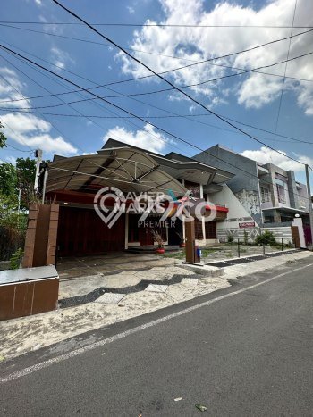 Rumah Elit LB 500m2 Siap Pakai Desain Elegan di Malang Kota, Malang Rumah Elit LB 500m2 Siap Pakai Desain Elegan di Malang Kota, Malang