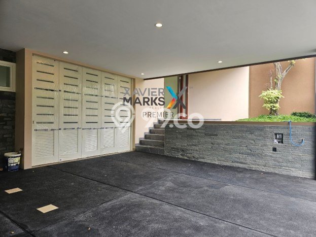 Rumah Elit Modern Tanpa Renovasi di Araya Malang Rumah Elit Modern Tanpa Renovasi di Araya Malang