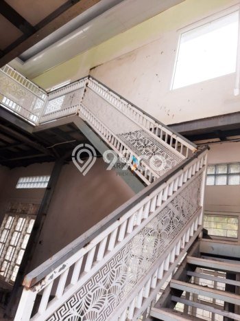 Rumah Minimalis 5 Kamar LT 268m2 di Batu Rumah Minimalis 5 Kamar LT 268m2 di Batu