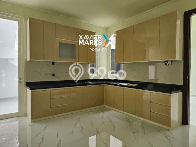 Rumah Elit Modern Tanpa Renovasi di Araya Malang Rumah Elit Modern Tanpa Renovasi di Araya Malang