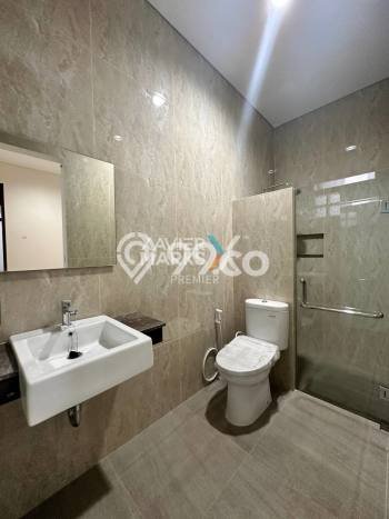 Hunian Elit LB 260m2 Siap Huni Desain Elegan di Araya, Malang Hunian Elit LB 260m2 Siap Huni Desain Elegan di Araya, Malang