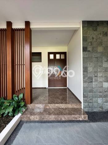 Hunian Elit LB 260m2 Siap Huni Desain Elegan di Araya, Malang Hunian Elit LB 260m2 Siap Huni Desain Elegan di Araya, Malang