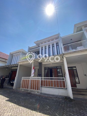 Dijual Cepat Rumah Bagus Siap Huni LB 98m2 di Blimbing, Malang Dijual Cepat Rumah Bagus Siap Huni LB 98m2 di Blimbing, Malang