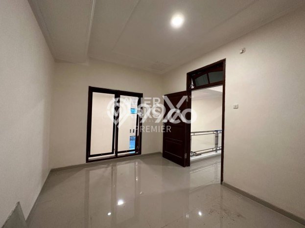 Dijual Hunian Rumah Terawat 4 KT di Araya, Malang Dijual Hunian Rumah Terawat 4 KT di Araya, Malang