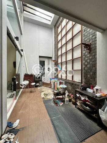Ready to Use! Premium House LT 415m2 Desain Elegan di Araya Ready to Use! Premium House LT 415m2 Desain Elegan di Araya
